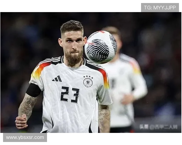 德国足球戴帽子球星的精彩瞬间与历史意义解析